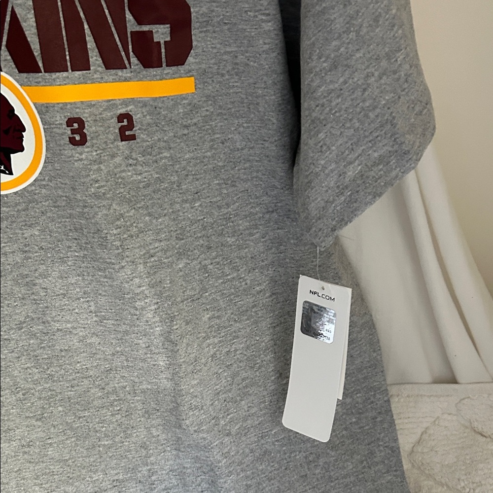 Gray Washington Redskins T-Shirt - Picture 3 of 5
